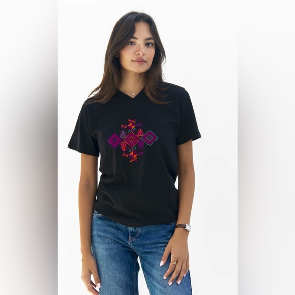 Tops - tatreez T-shirt with traditional Geometric Jaffa Palestinian embroidered shirt